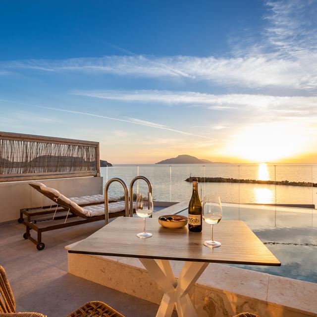 Almyra boutique suites — hoofdfoto