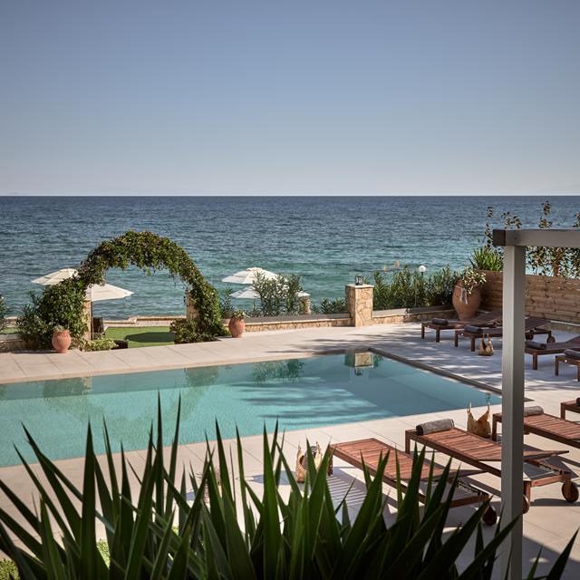 Stefania Apartments — hoofdfoto