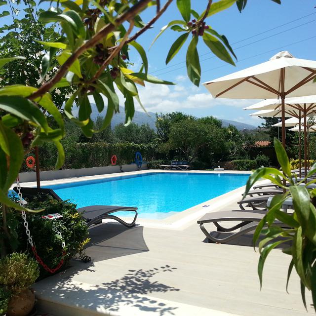 Appartementen Eleni — hoofdfoto