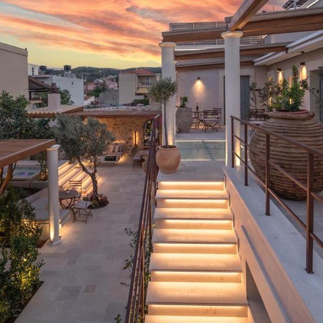 Inotropes Boutique Suites — hoofdfoto