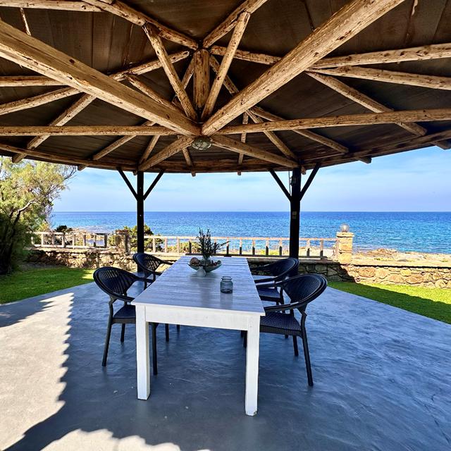 Genari beach apartments — hoofdfoto