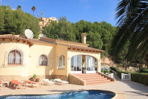 Villa's Moraira met privézwembad - inclusief huurauto