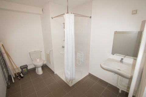 Suite for 4 people, adapted to people with a disability