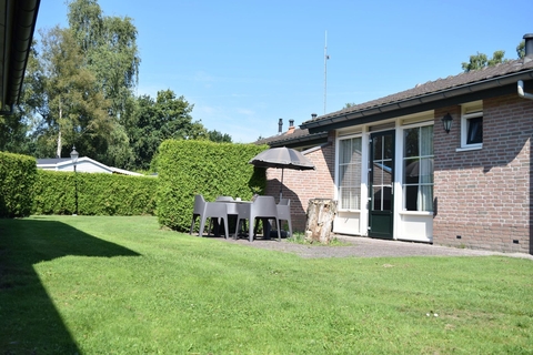 Bunckman 10-person bungalow