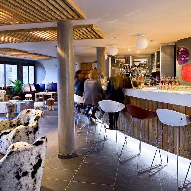 Anova Hotel & Spa