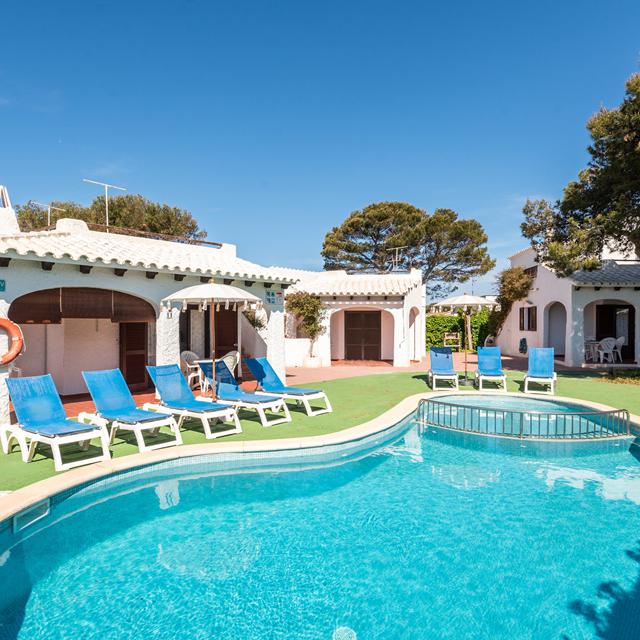 Monsines — hoofdfoto