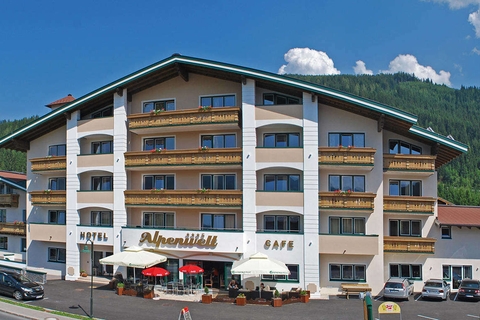 Hotel Alpenwelt