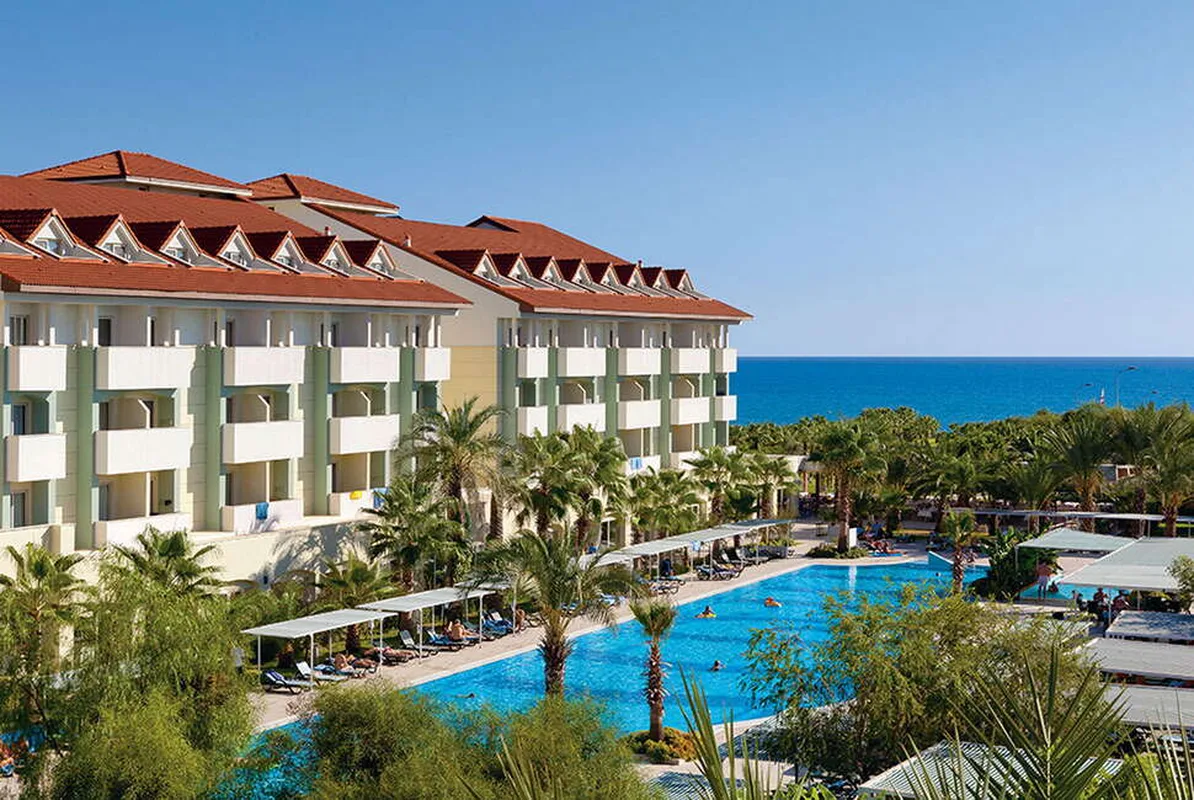 Sural Resort — hoofdfoto
