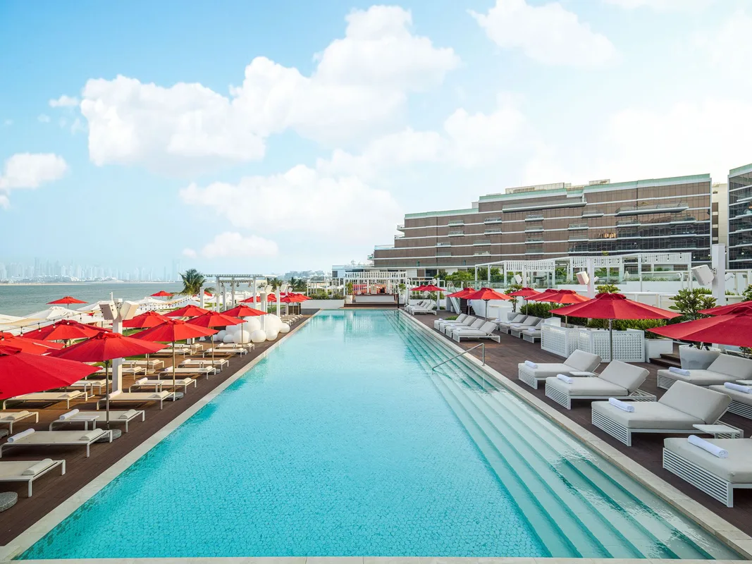 Th8 Palm Dubai Beach Resort Vignette Collection — hoofdfoto