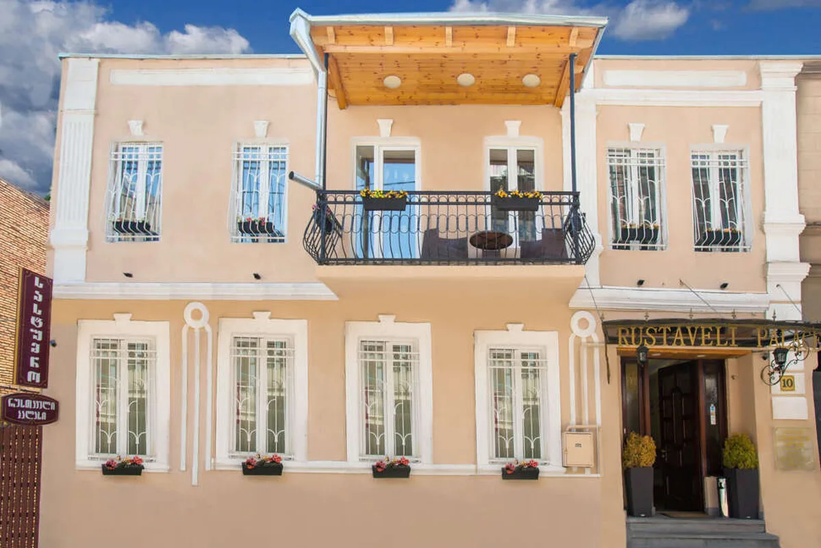 Rustaveli Palace — hoofdfoto