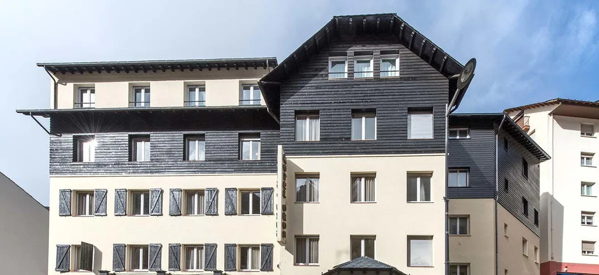 Hotel Oros — hoofdfoto
