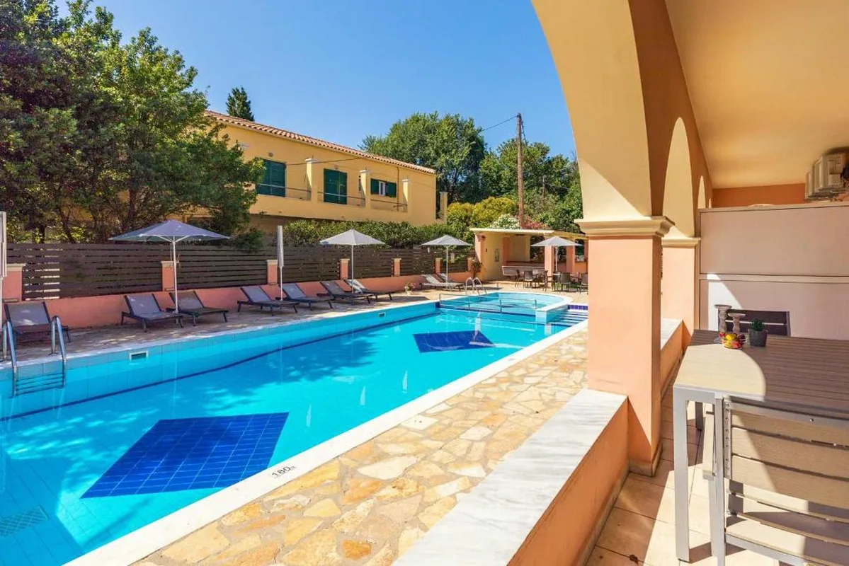 Bella De Lux Apts, hoofdfoto