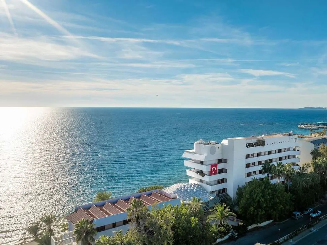 Rubi Hotel — hoofdfoto