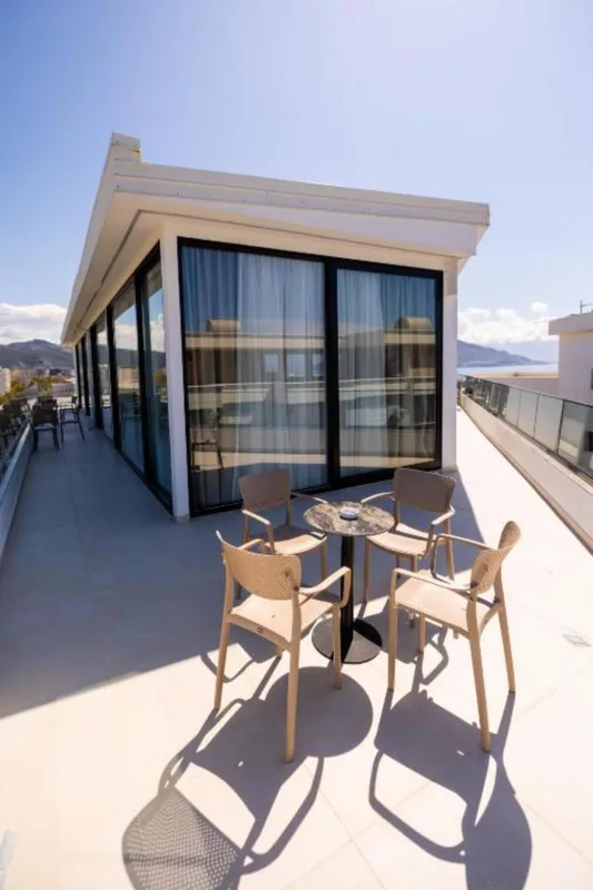 Sea & Sand Hotel — hoofdfoto