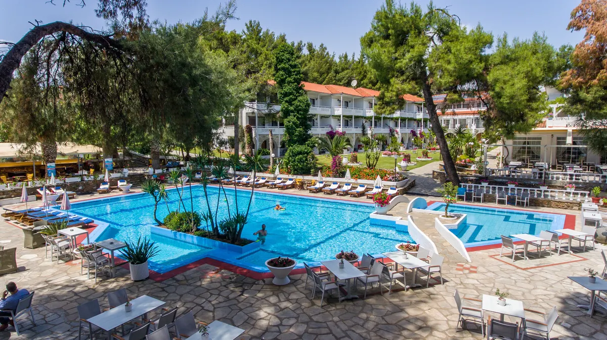 Porfi Beach Hotel — hoofdfoto