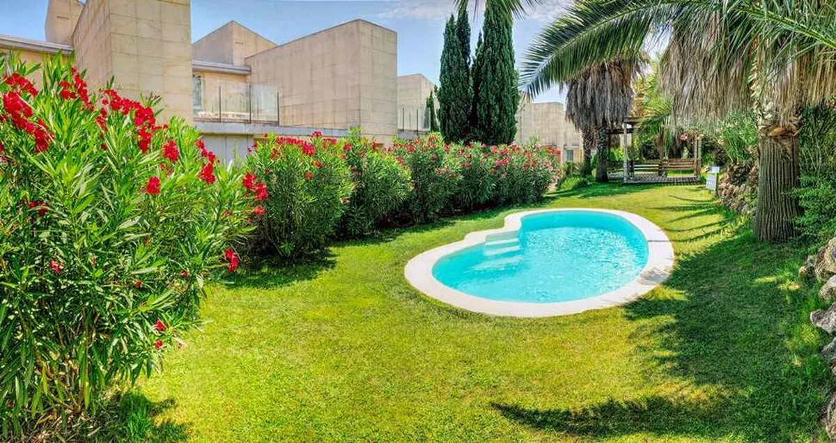 L'Escala Resort — hoofdfoto