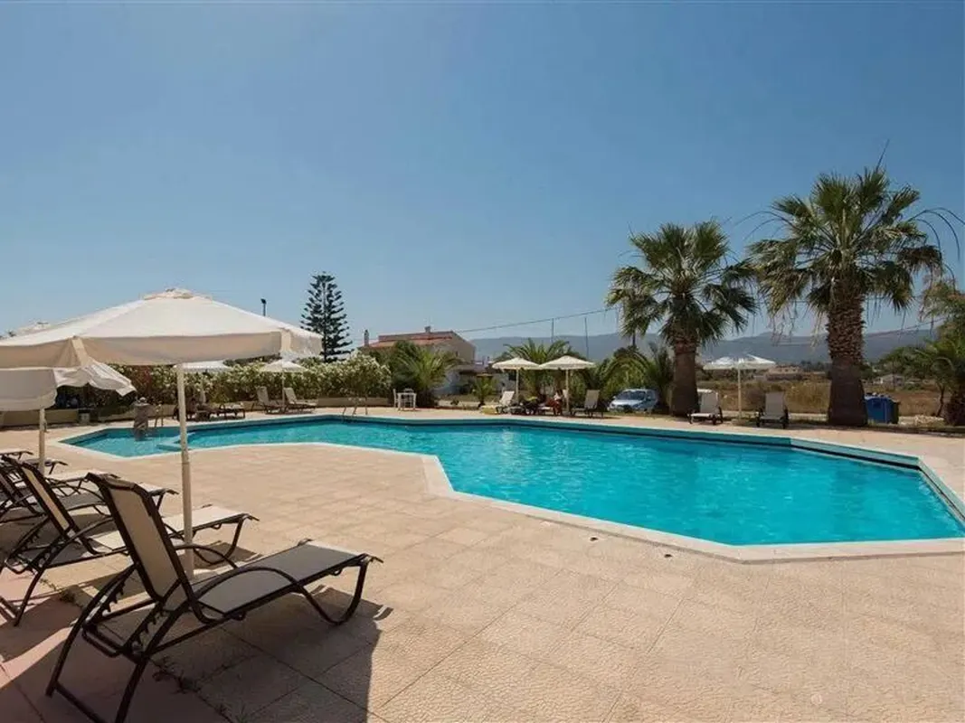 Leonidas Hotel & Studios — hoofdfoto