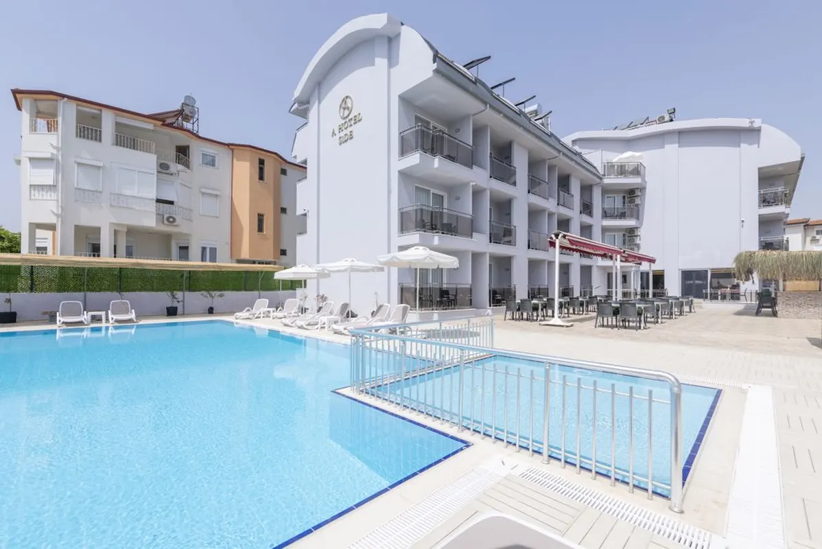 Fly & Go A Hotel Side — hoofdfoto