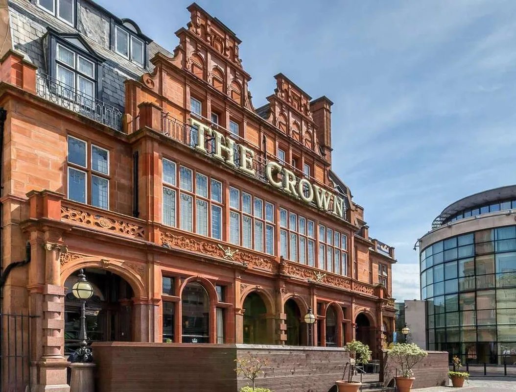 The Crown Hotel London — hoofdfoto