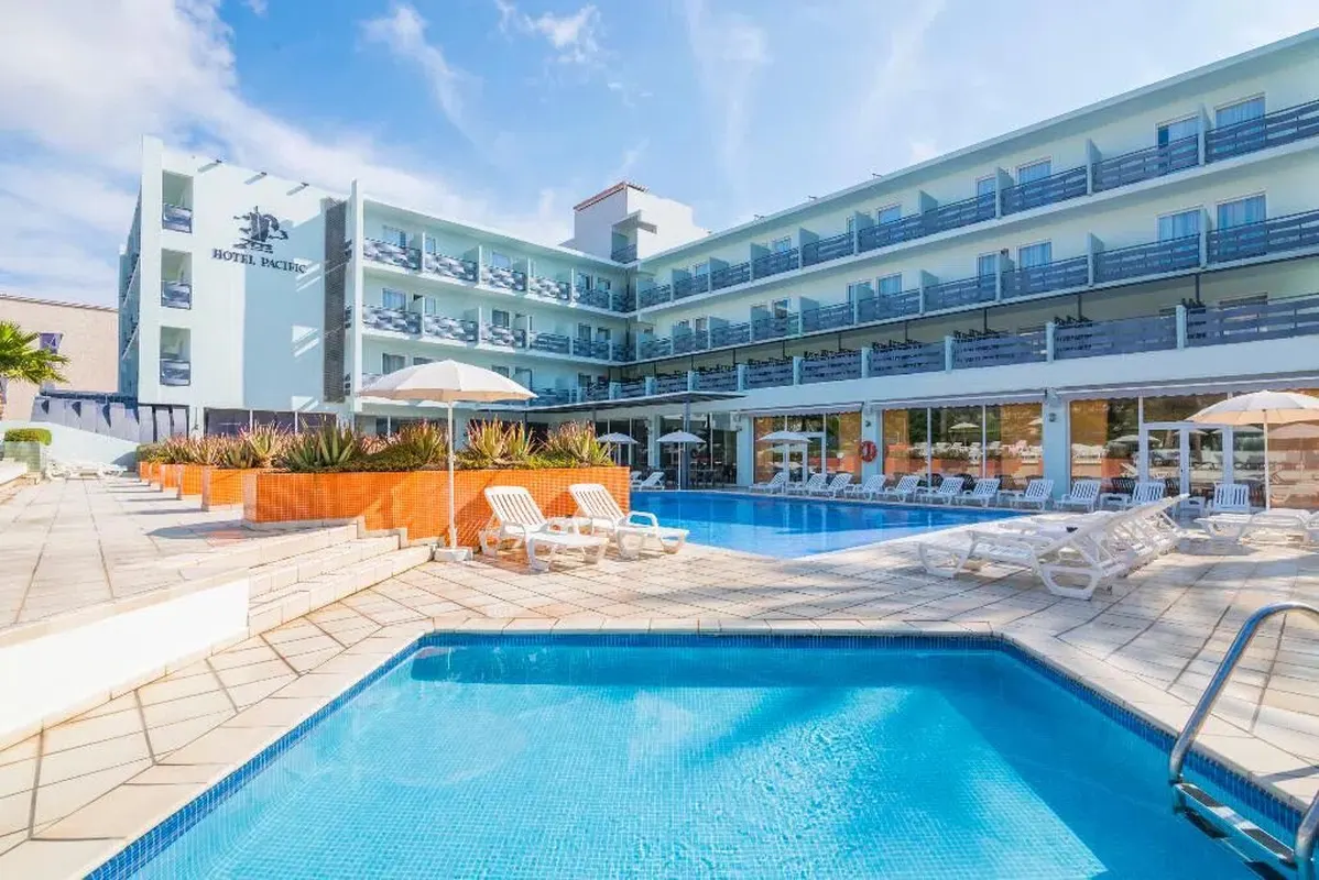 Azuline Hotel Pacific — hoofdfoto