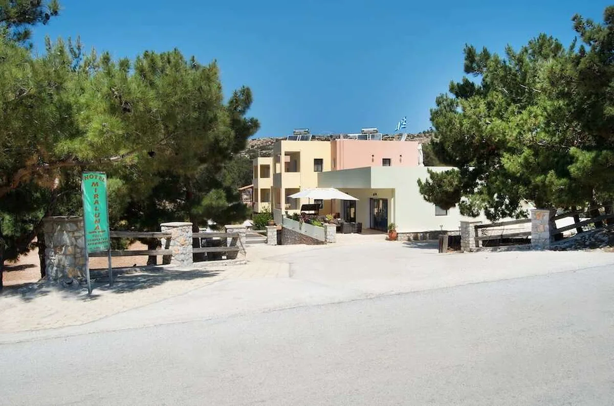 Miraluna Hotel — hoofdfoto