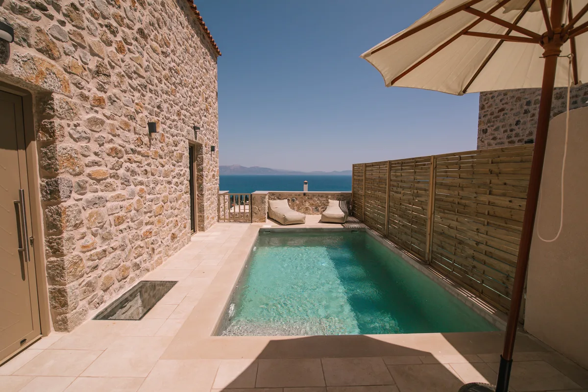 Mani Luxury Suites — hoofdfoto
