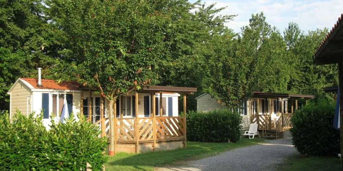 Alba Village — hoofdfoto