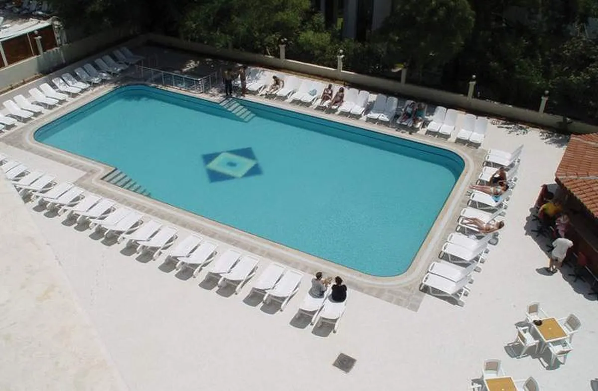 My Dream Hotel — hoofdfoto