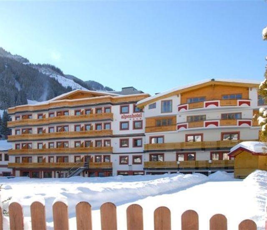 JUFA Alpenhotel Saalbach — hoofdfoto