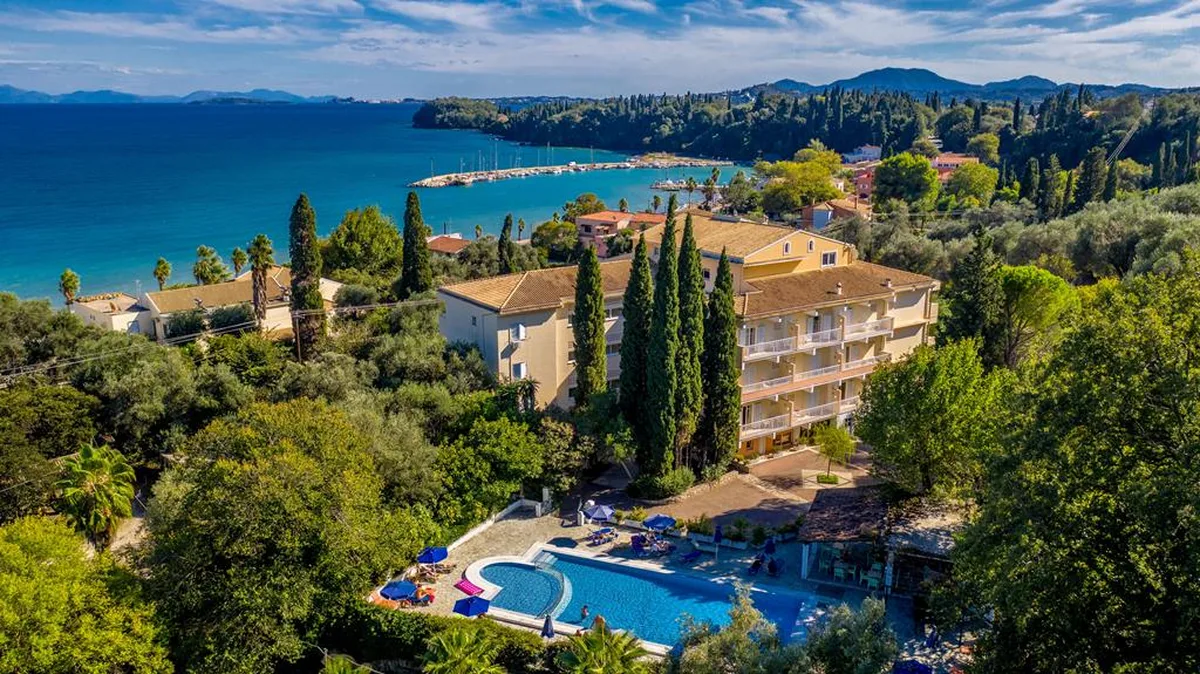 Ipsos Beach Hotel — hoofdfoto