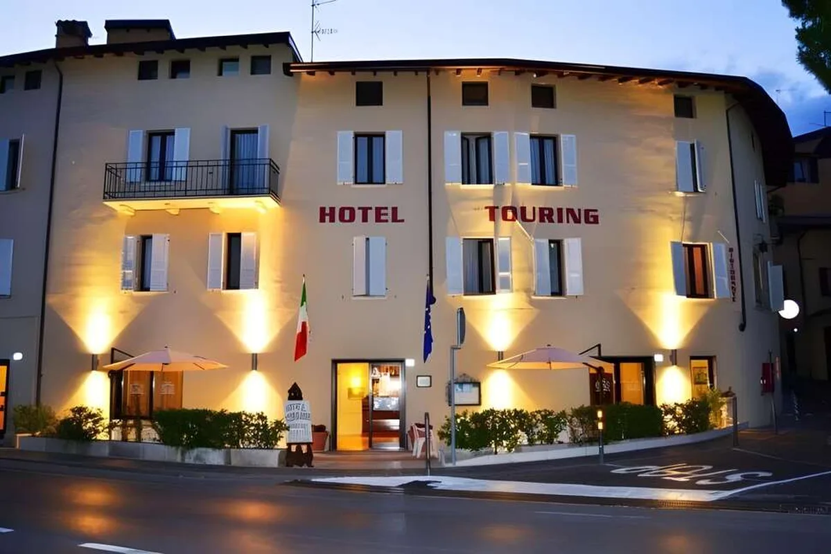 Hotel Touring Gardone Riviera — hoofdfoto