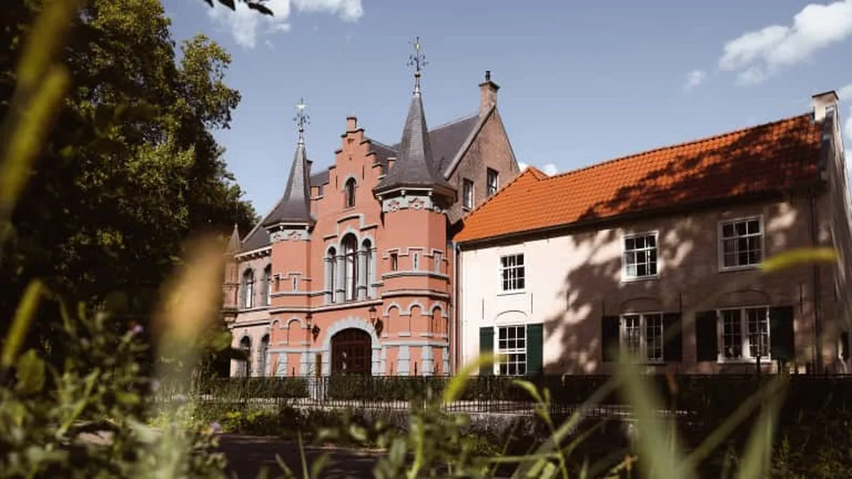 Kasteel Steenenburg, hoofdfoto
