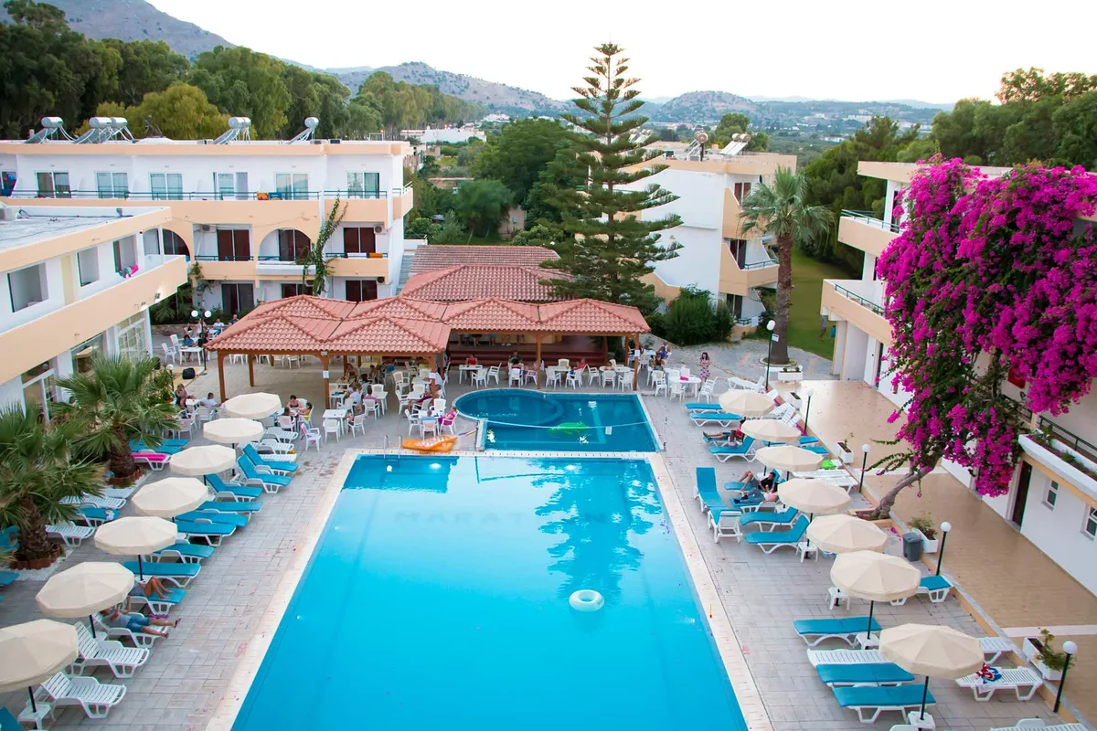 Marathon Hotel — hoofdfoto