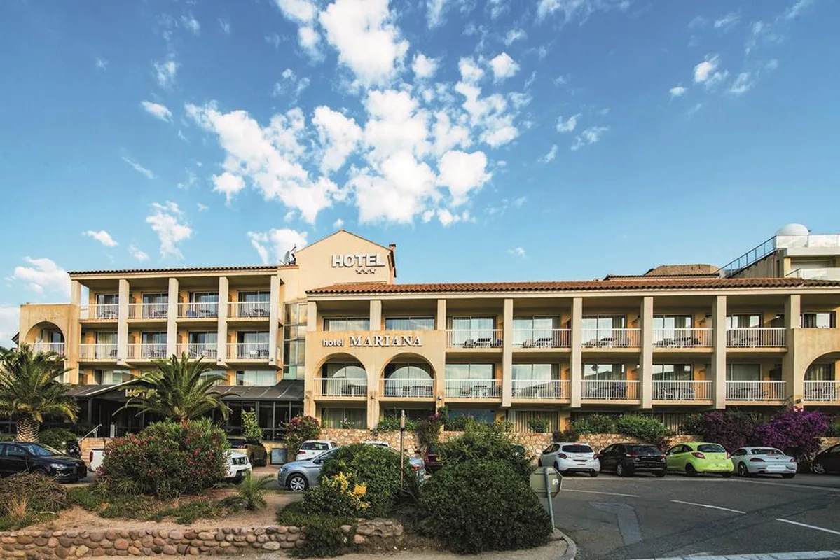 Hotel Mariana — hoofdfoto