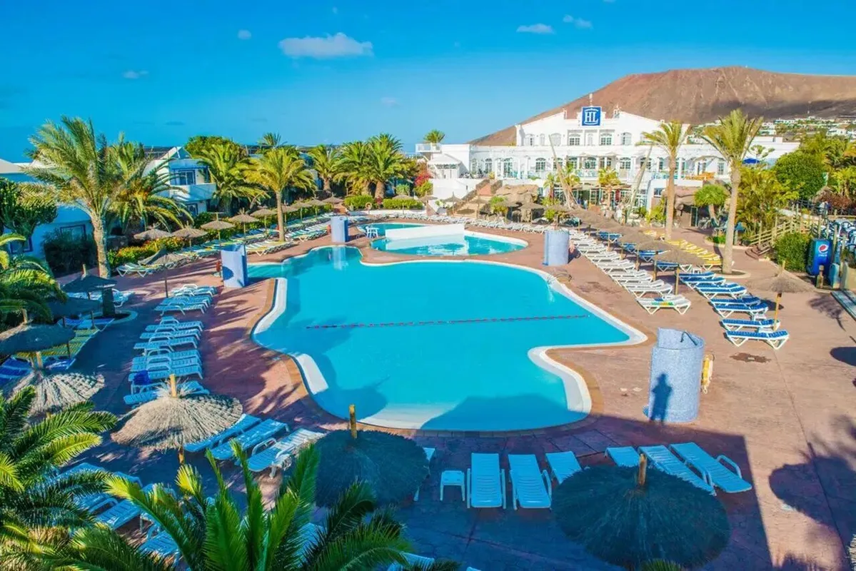 HL Paradise Island — hoofdfoto