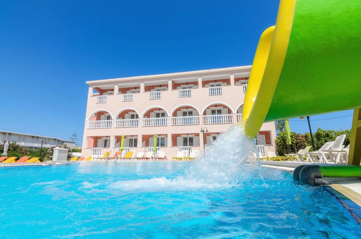 Savvas de Val ex Aeon Hotel, hoofdfoto