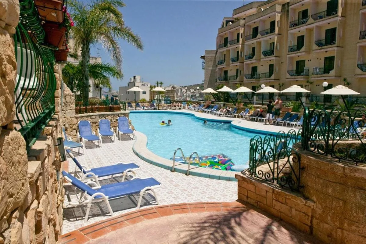 Aparthotel Porto Azzurro — hoofdfoto