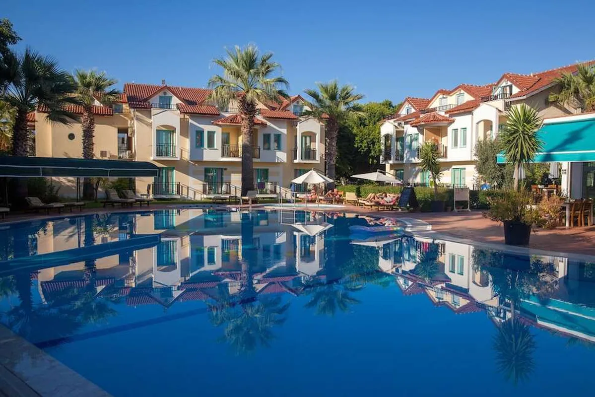 Rebin Beach Hotel — hoofdfoto
