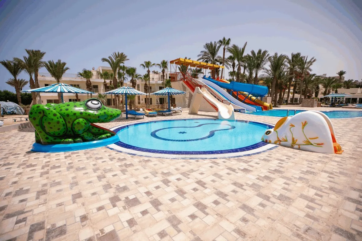 Royal Star Empire Beach Resort — hoofdfoto