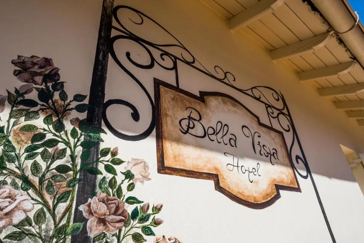 Bella Vista Hotel & Studios — hoofdfoto