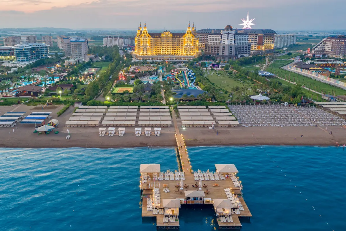 Royal Holiday Palace — hoofdfoto