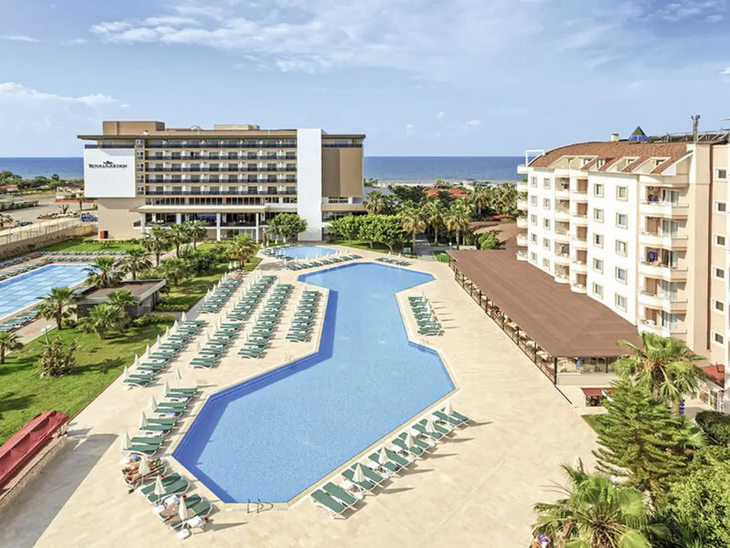 Royal Garden Beach Hotel — hoofdfoto