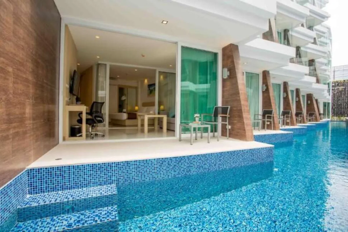 The Beachfront Hotel Phuket — hoofdfoto