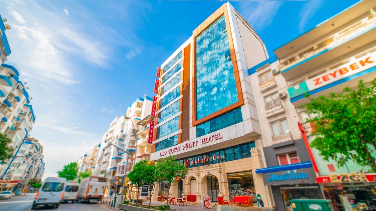 Old Town Point Hotel — hoofdfoto
