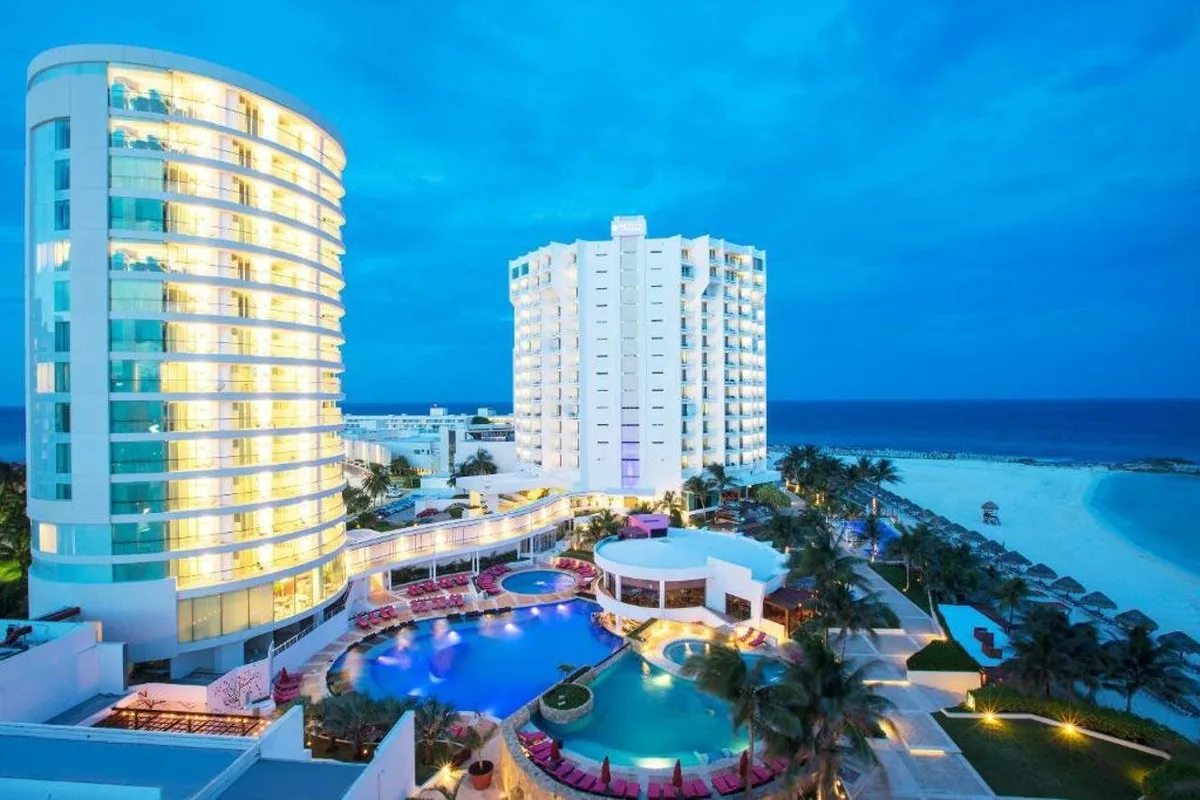 Krystal Grand Cancún — hoofdfoto