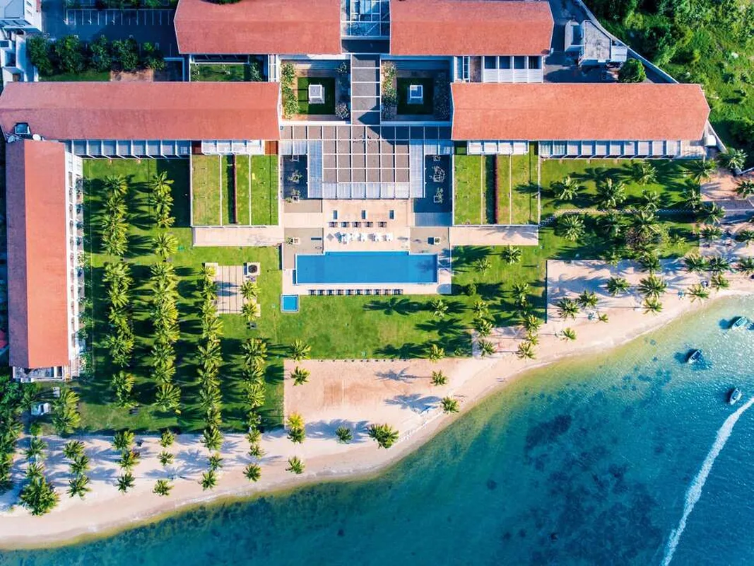 Amaya Beach — hoofdfoto