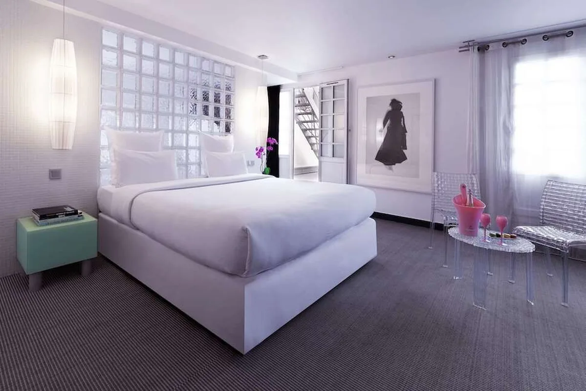 Kube Hotel, hoofdfoto