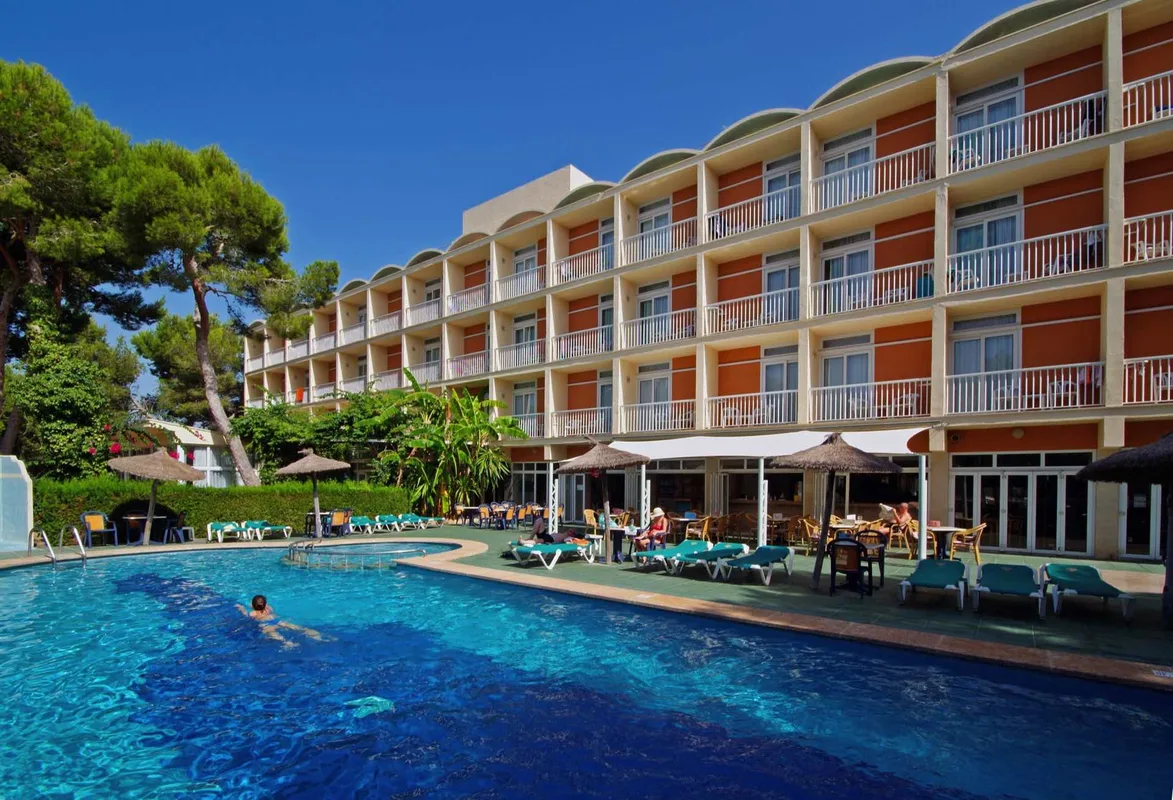 Isla de Cabrera Hotel — hoofdfoto
