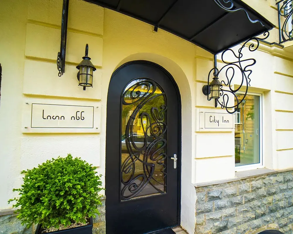 City Inn Tbilisi — hoofdfoto