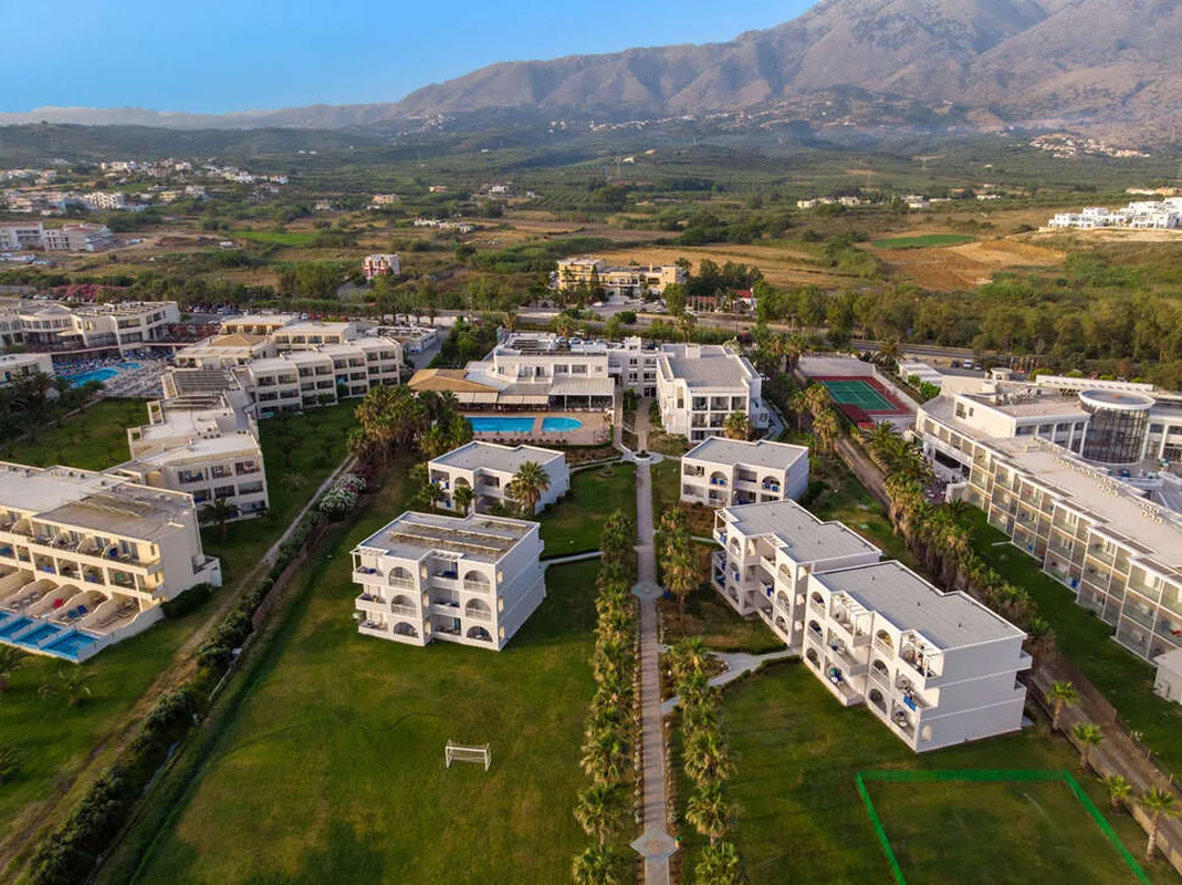 Delfina Tropic Beach, hoofdfoto